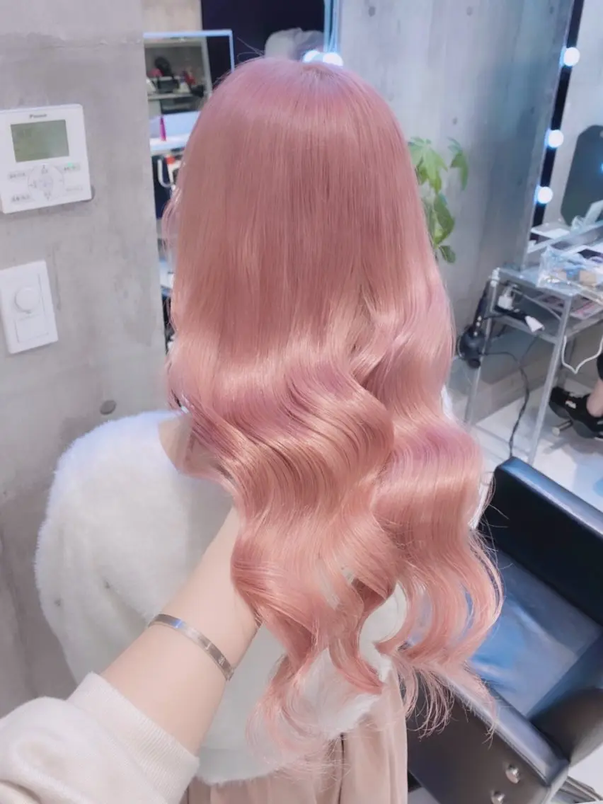ロング カラー ブリーチ ケアブリーチ ダブルカラー ピンクカラー ホワイトピンク 🤍ムラ修正ブリーチ 🤍原宿/YUUのヘアスタイル
