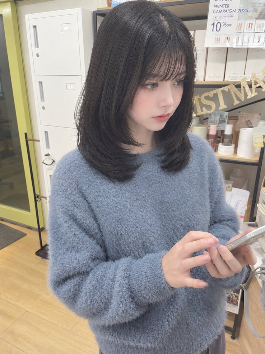 ミディアム レイヤーカット アンサイ 成増のヘアスタイル