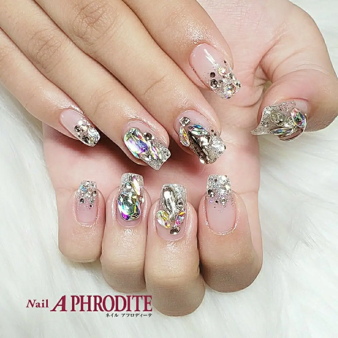 ネイル ジェルネイル ニュアンスネイル スカルプネイル ソフトジェル ネイルチップ ハンドネイル Nail Aphroditeのネイルデザイン