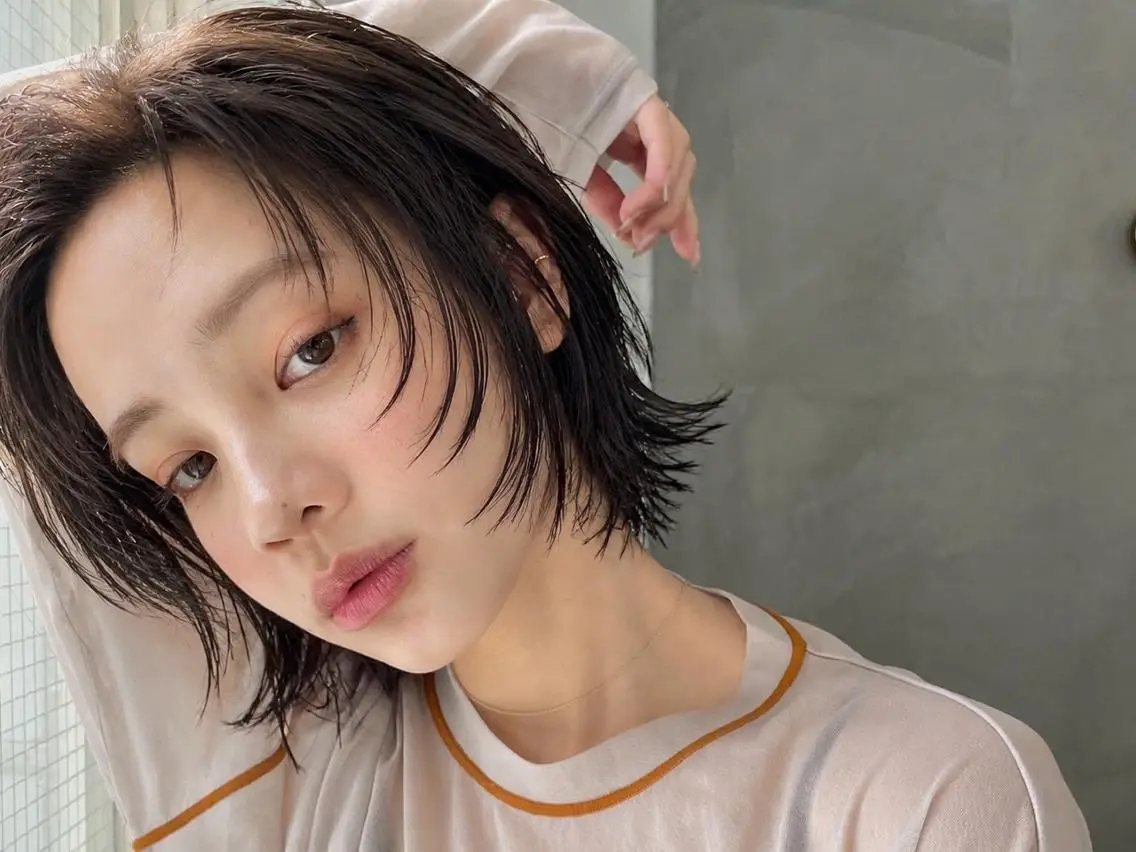カラー 黒髪 カット ヘアカラー LoRE hairのヘアスタイル