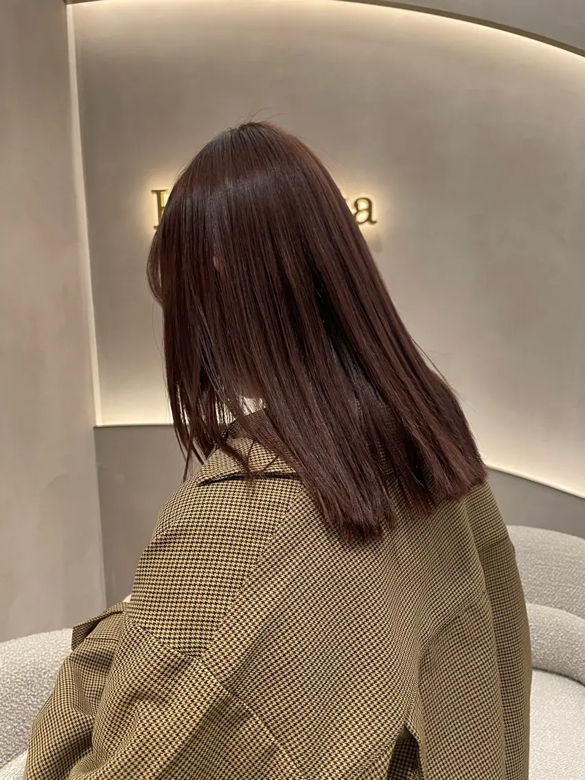 ミディアム カット ヘアカラー 縮毛矯正 ハイトーンカラー🧺 mahoroのヘアスタイル