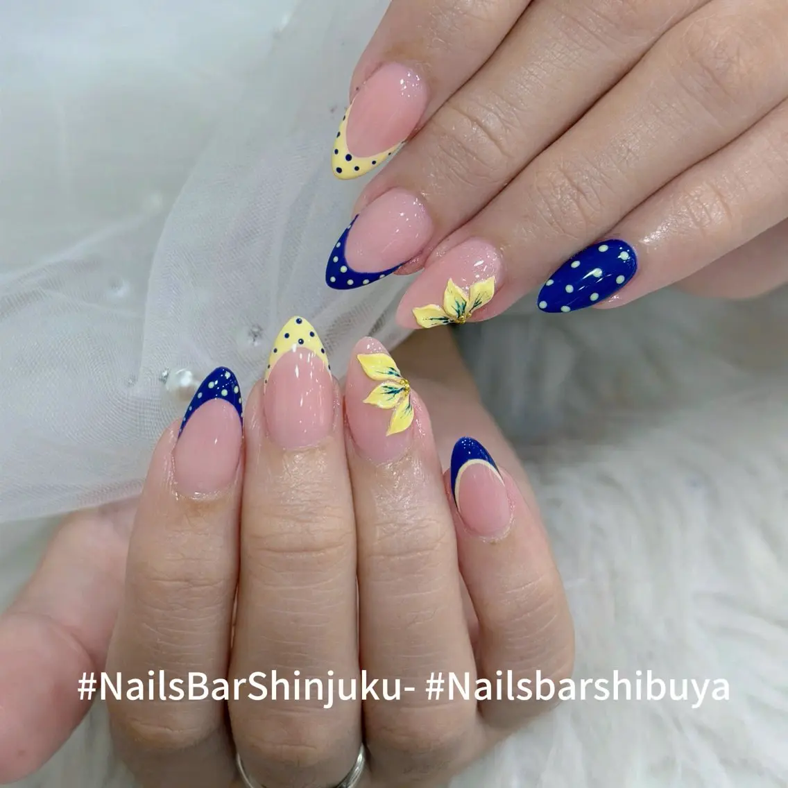 ネイル 長さ出し フレンチネイル ジェルネイル 韓国ネイル ロングネイル NAILS BAR SHINJUKUのネイルデザイン