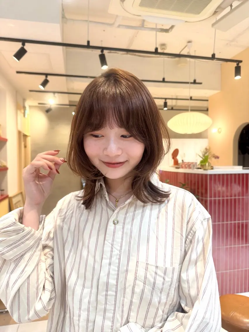 ミディアム 🧡ボブ/うる艶カラ ー🩵　さくら🌸のヘアスタイル