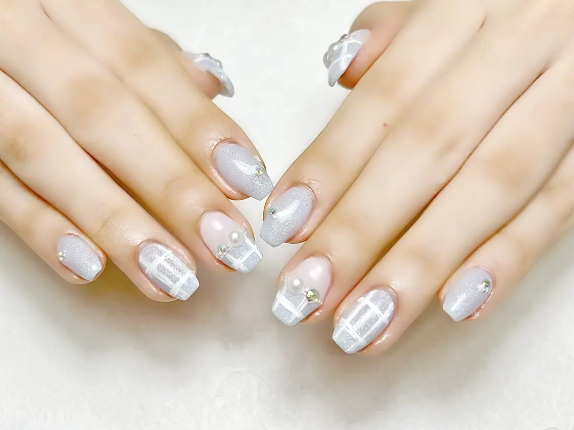 ネイル ブルー キラキラネイル ラメ(グリッター) 冬ネイル クリスマス rouse nail RISATOのネイルデザイン