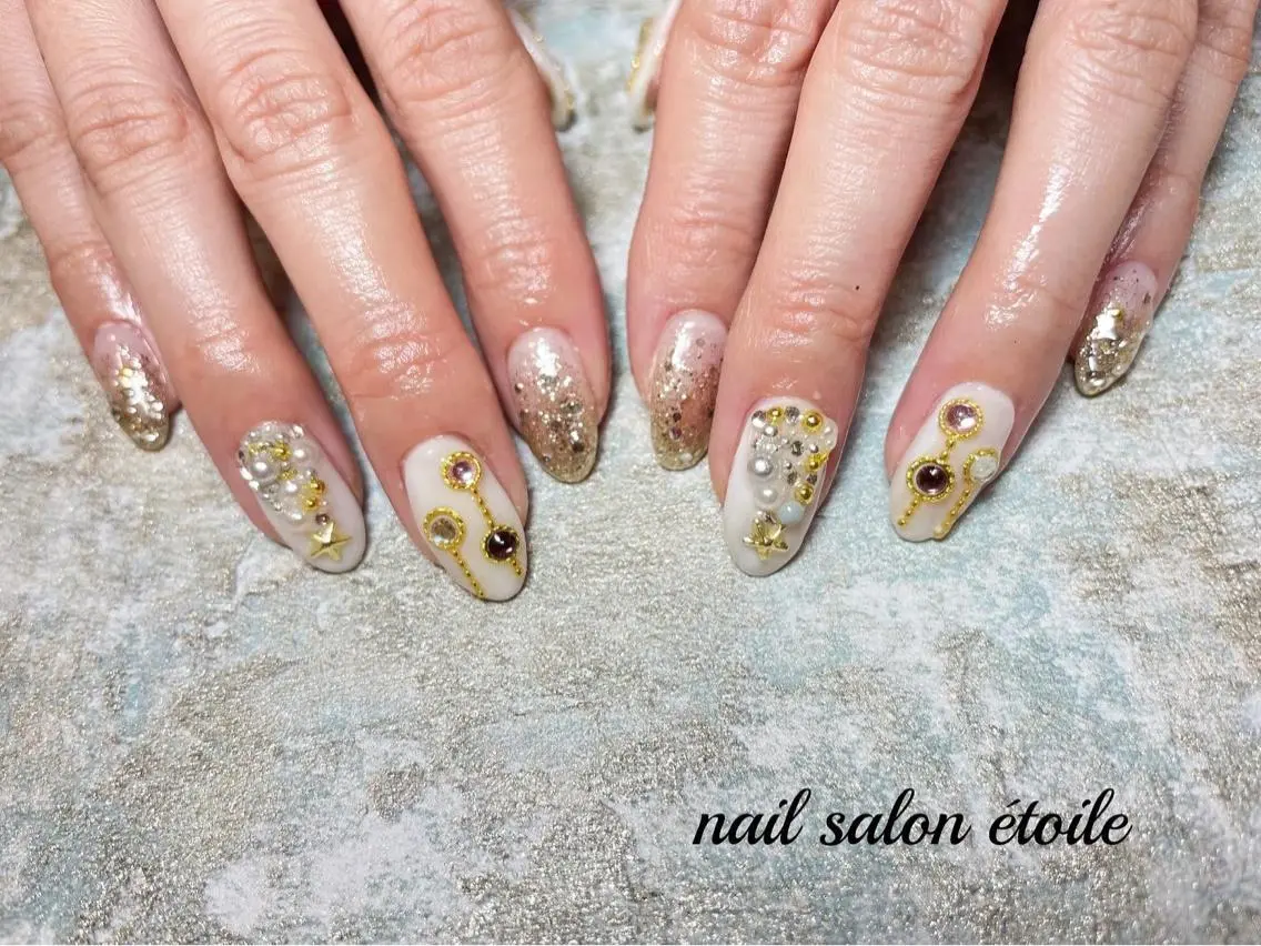 ネイル アートネイル ジェルネイル グラデーション ラメ(グリッター) ラメグラデーション ハンドネイル nail salon étoileのネイルデザイン