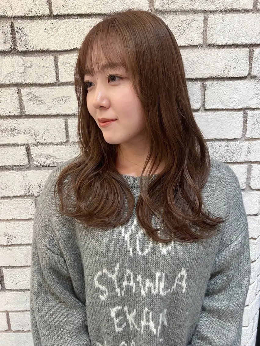 ロング カラー ヘアカラー 宮田 凪沙のヘアスタイル