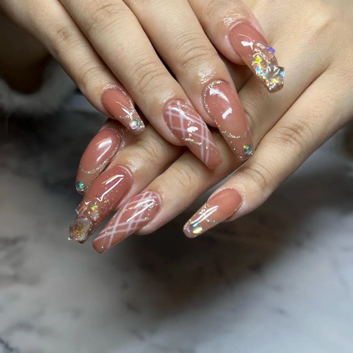 ロング ハンドネイル watabe .のネイルデザイン