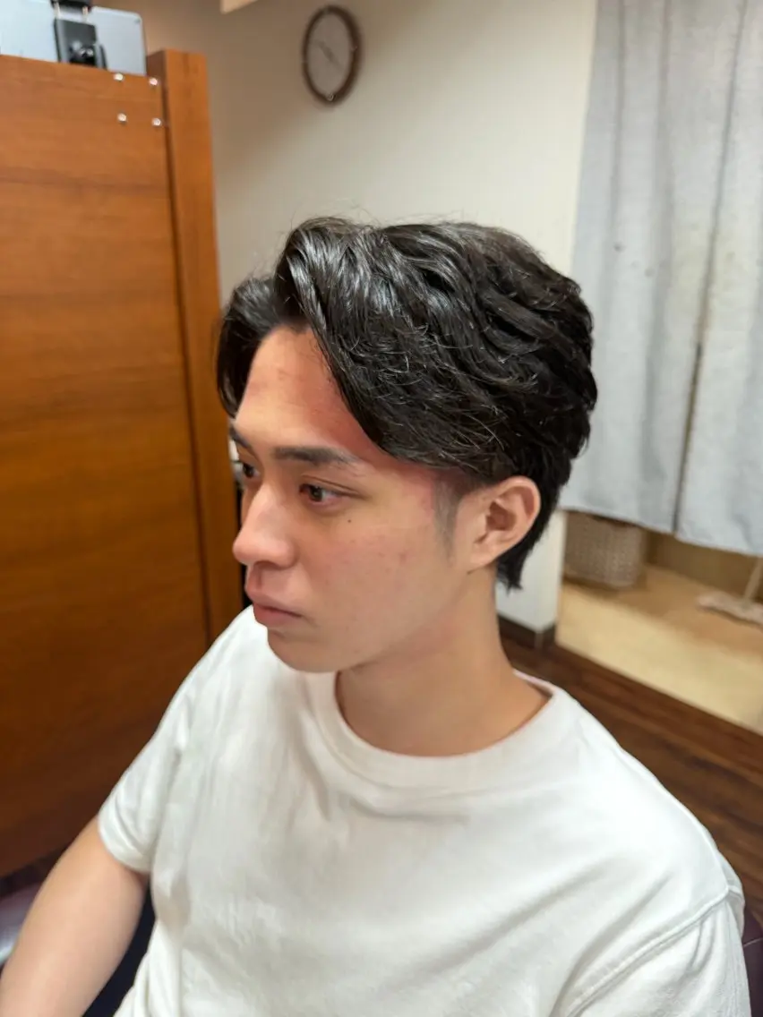 ショート メンズ 糸山 仁のヘアスタイル
