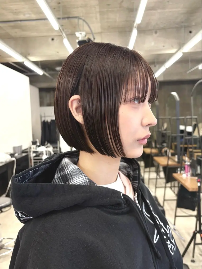 ショート ヘアカラー SiSTA 上平おおかのヘアスタイル