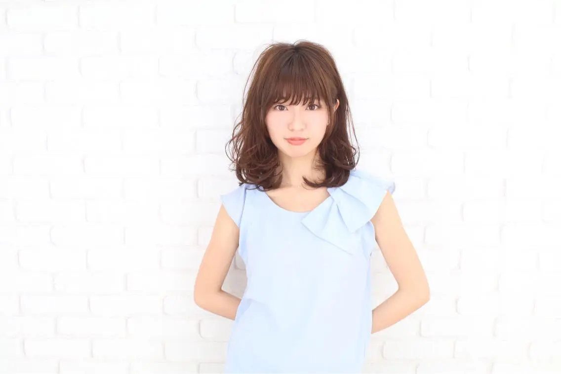ミディアム カラー noa ノアのヘアスタイル