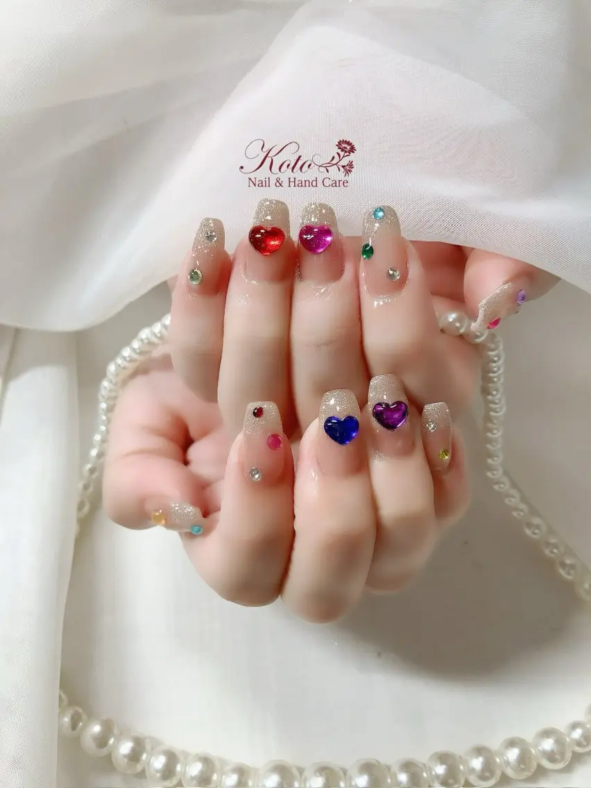 ネイル 長さ出し ジェルネイル 持ち込み ニュアンスネイル 赤色 ハンドネイル Nail Salon KOTOのネイルデザイン