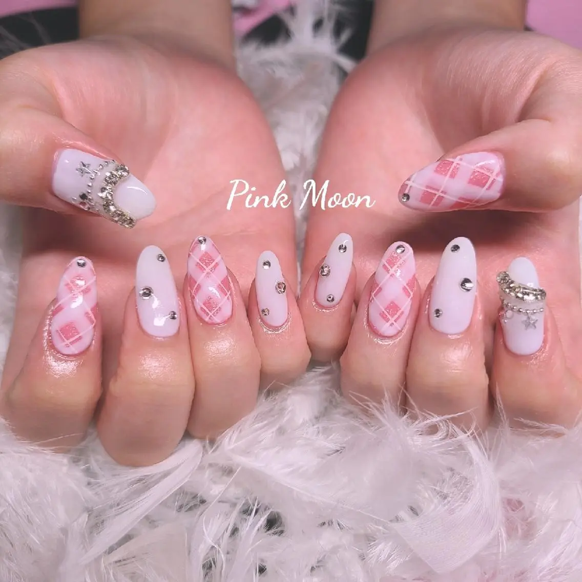 ネイル ハンドネイル PinkMoon Nozomiのネイルデザイン