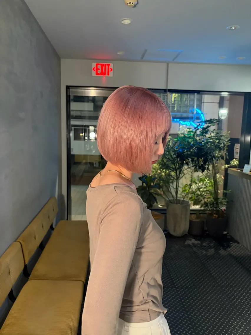 ショート カラー ベージュカラー ブリーチ ダブルカラー ピンクカラー ピンクベージュ ヘアカラー ブリーチカラー🍊 ★ayumiのヘアスタイル