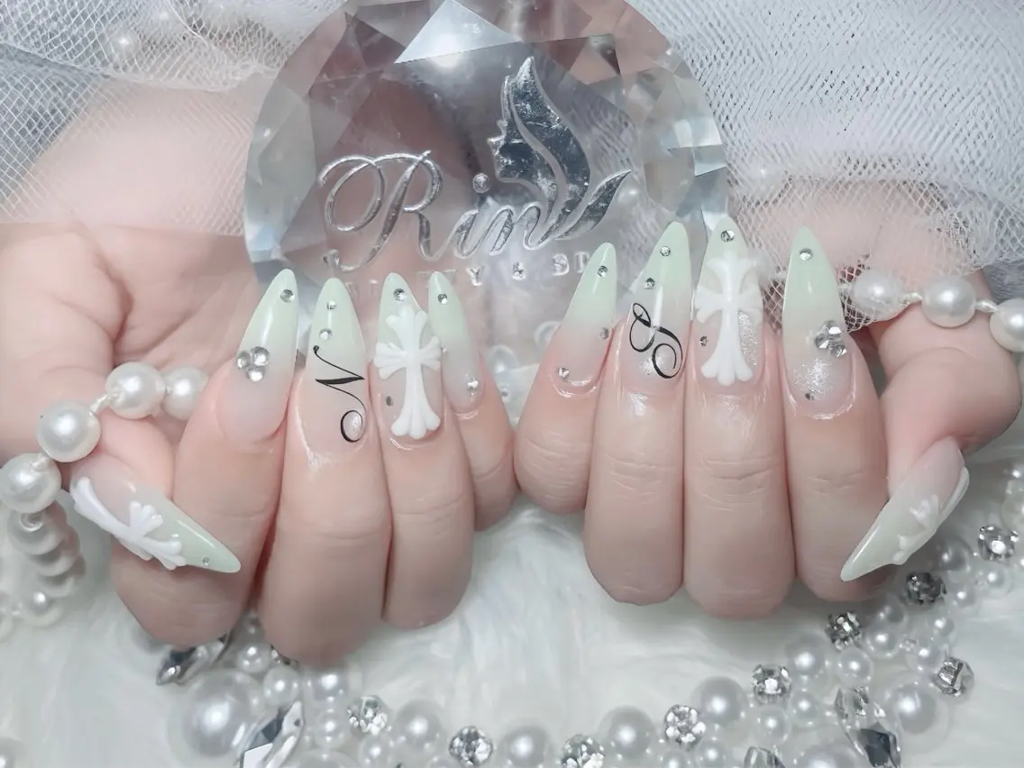 ネイル ブルー ジェルネイル ガーリー グラデーション グリーン ハンドネイル Rin Nail 新大久保店のネイルデザイン