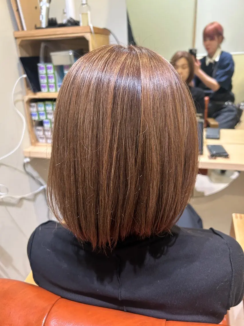 ミディアム カラー 久木原 ゆりのヘアスタイル