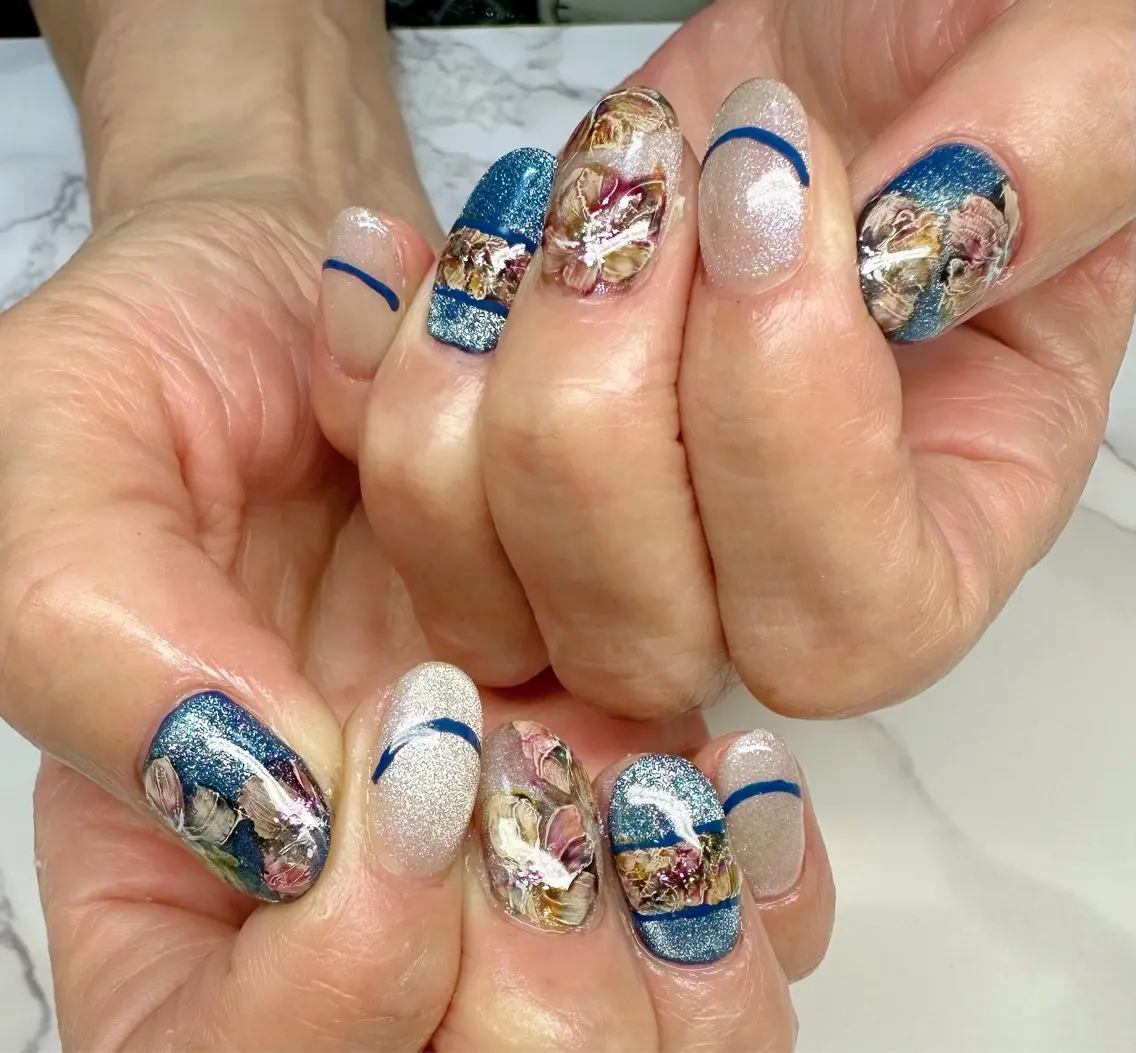 ネイル ハロウィン キラキラネイル マグネットネイル ミラーネイル ニュアンスネイル Mai’s nailのネイルデザイン