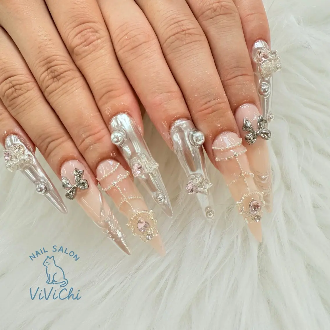 ネイル ViViChi 梨帆のネイルデザイン