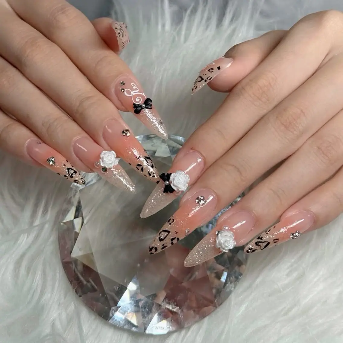 ネイル フットネイル フレンチネイル グラデーション 韓国ネイル ロングネイル ハンドネイル Hani Nail Salonのネイルデザイン