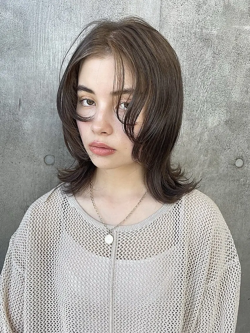 カラー ヘアカラー 佐藤 芽衣のヘアスタイル
