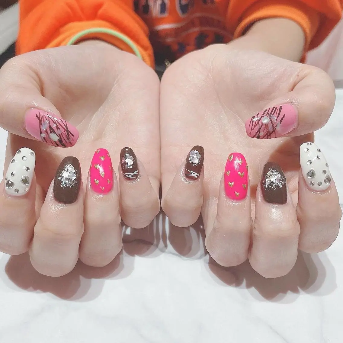 ネイル 持ち込み バレンタイン ネイルサロン Belleのネイルデザイン