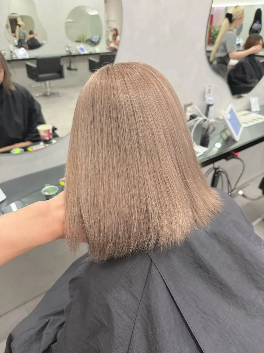 ミディアム カラー ヘアカラー トリートメント 🦄ハイトーンカラー 🦄まるおしょうのヘアスタイル