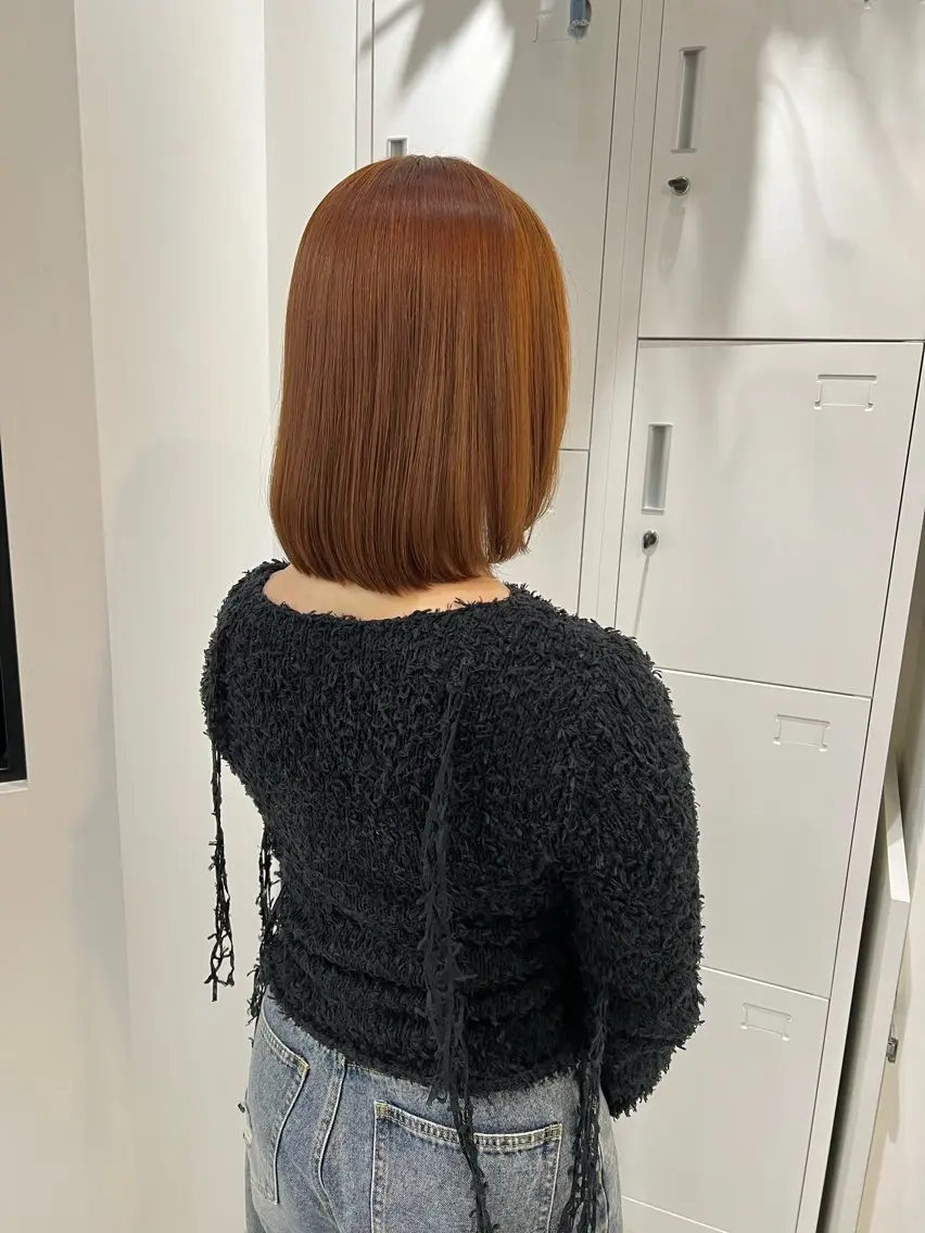 ショート カラー ブリーチ ダブルカラー ブリーチなしカラー 黒阪 なみのヘアスタイル