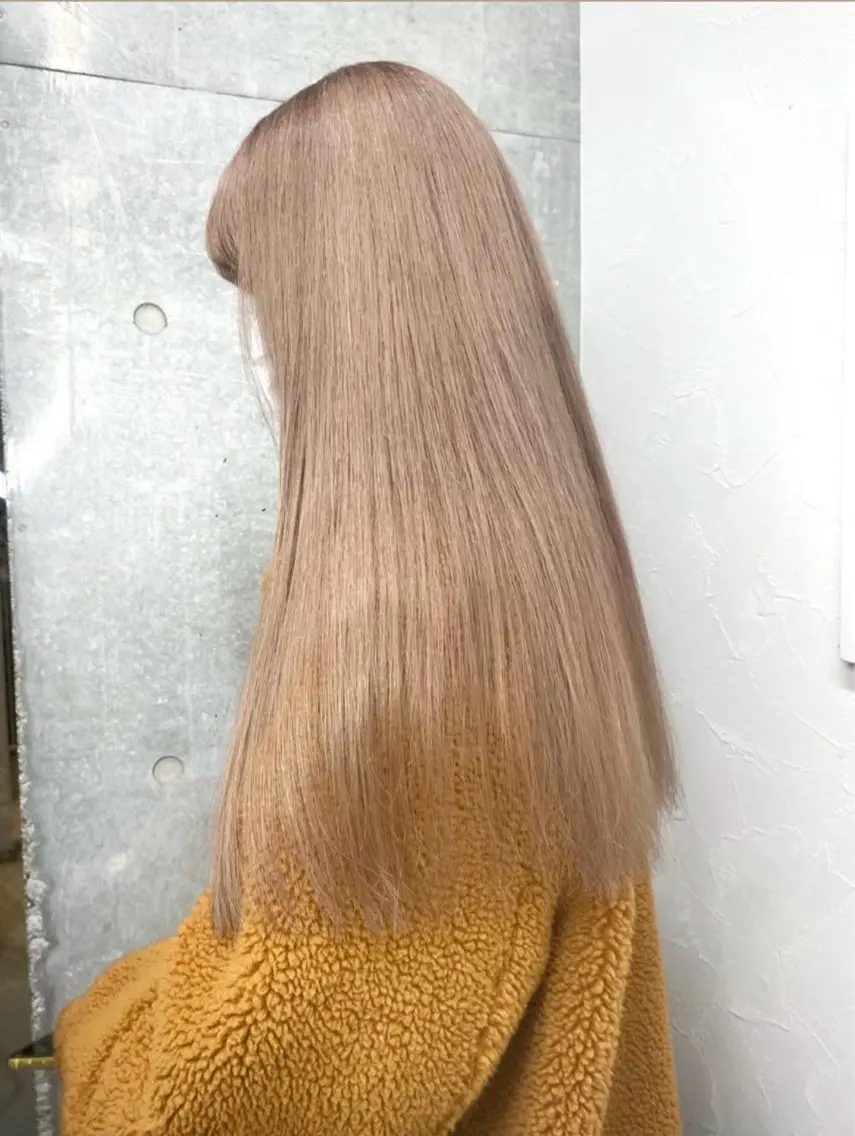 ミディアム カラー ヘアアレンジ ヘアカラー トリートメント 🌷FUKA🌷 まろやかハイトーンのヘアスタイル