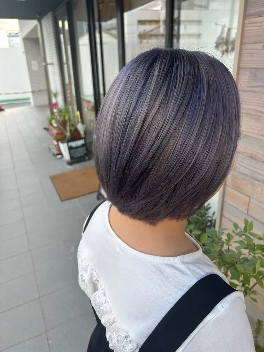 ショート カット ヘアカラー トリートメント 高津 千慧のヘアスタイル