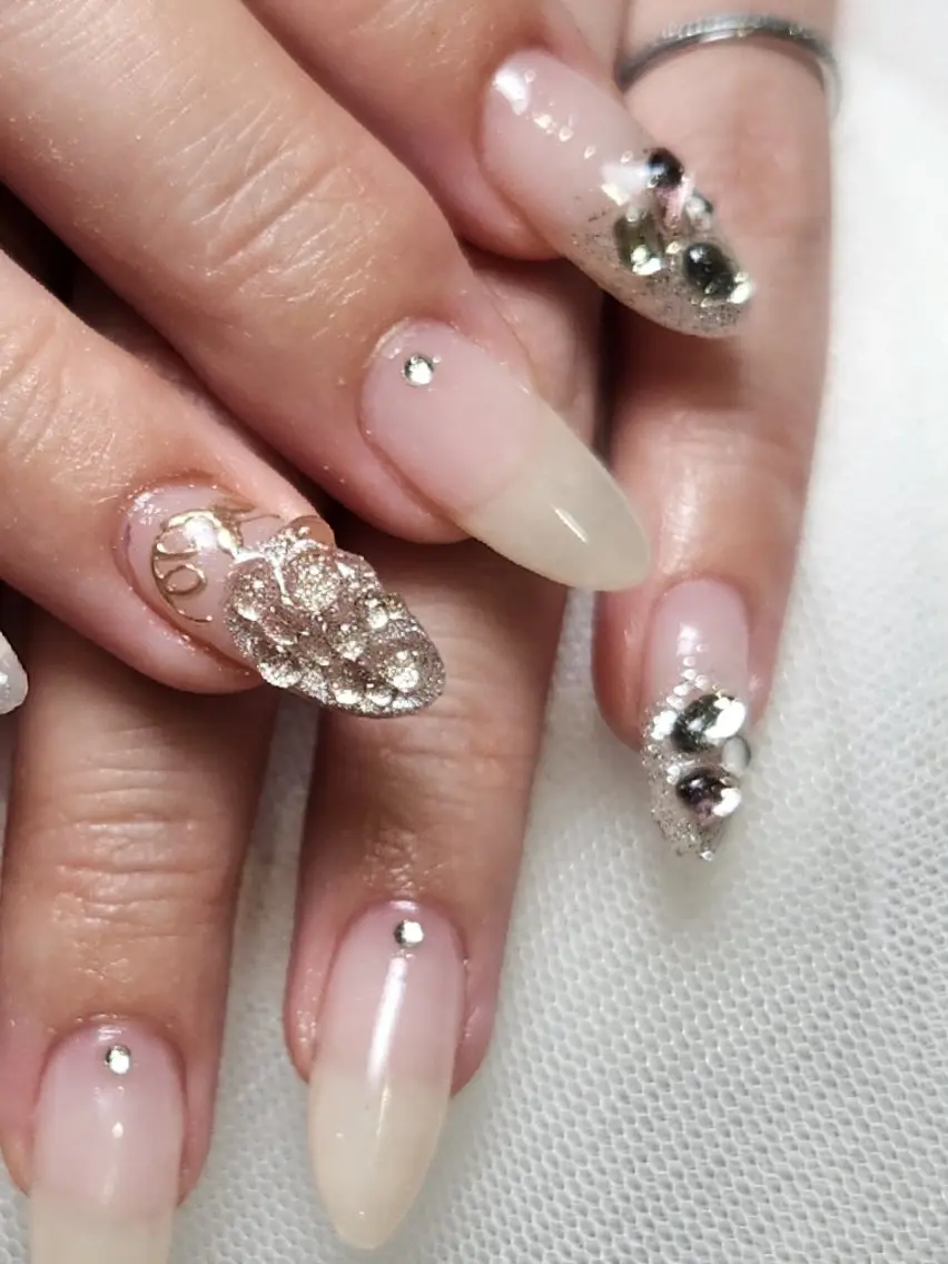 ネイル キラキラネイル ラメ(グリッター) Nailroom3  古屋のネイルデザイン