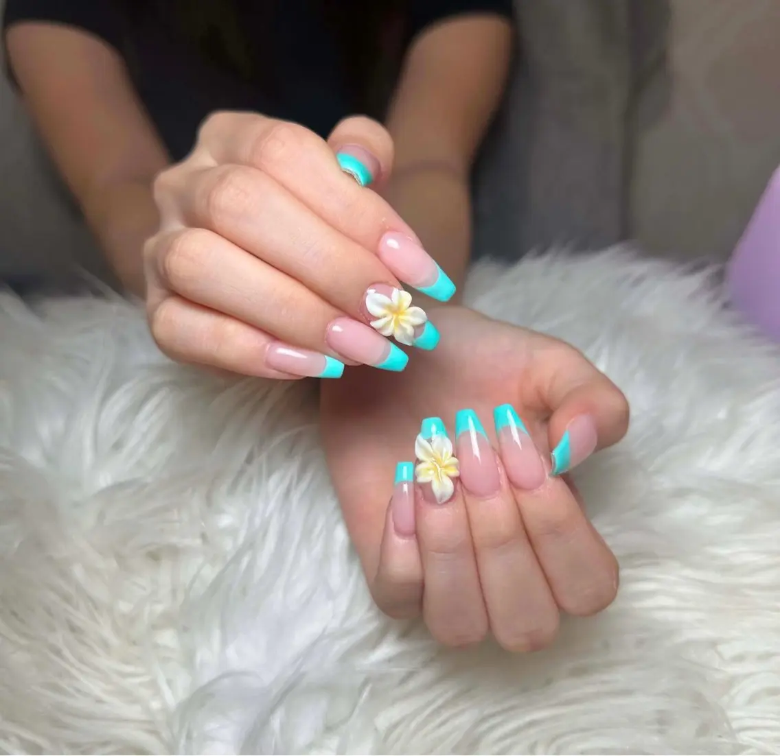 ネイル フットネイル フレンチネイル グラデーション 韓国ネイル マグネットネイル ハンドネイル Hi beauty 渋谷のネイルデザイン