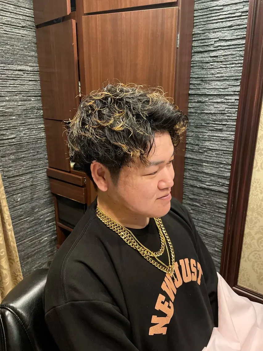 ショート パーマ メンズ 野川 純麗のヘアスタイル