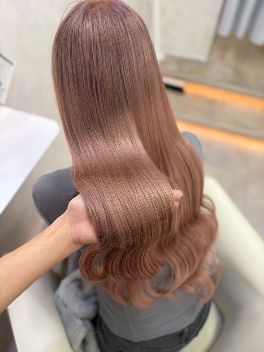 ロング ヘアカラー 透明感×ワンホン 🎀RUI🪄︎︎のヘアスタイル