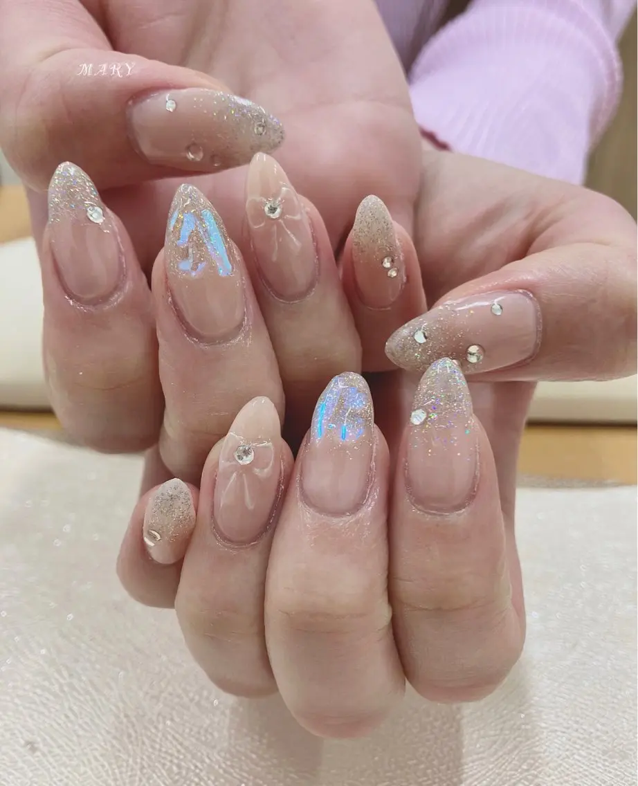 ネイル フラッシュネイル キラキラネイル ニュアンスネイル ワンカラーネイル リボン ハンドネイル Mary nail .narumiのネイルデザイン