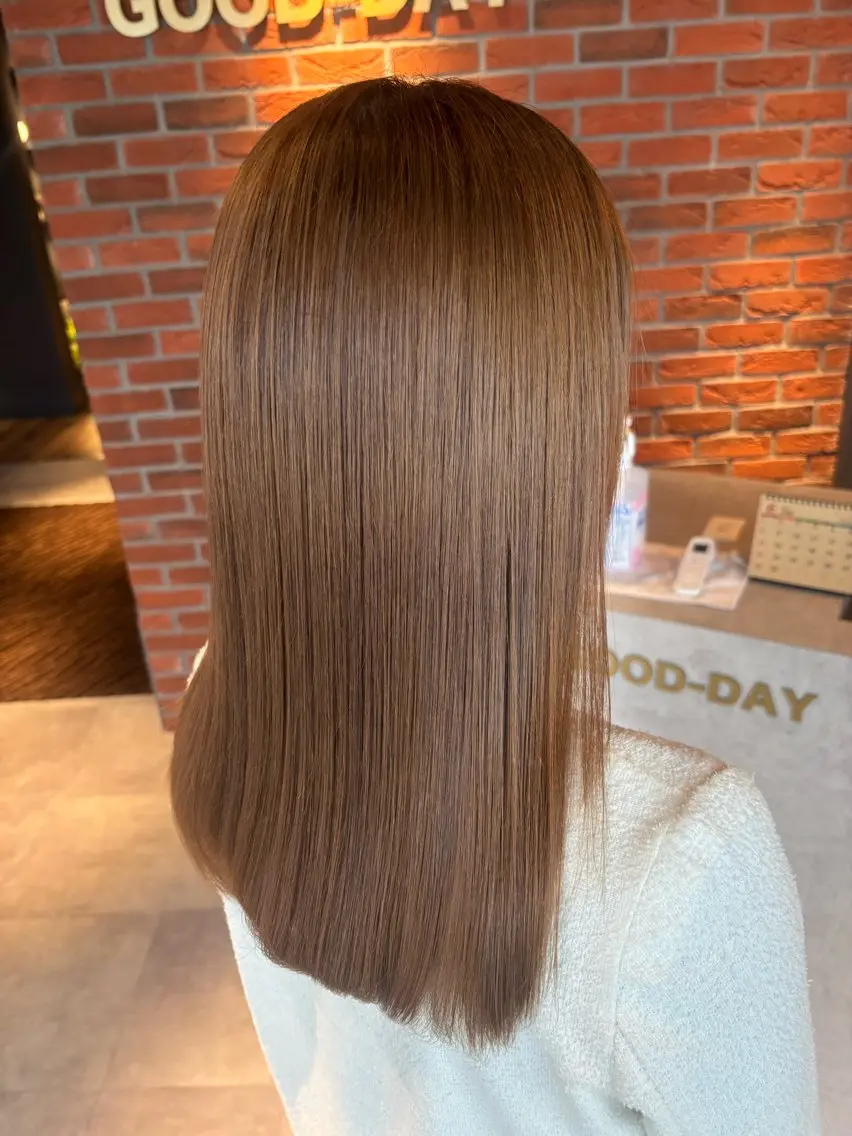 セミロング カラー 武本 佑衣のヘアスタイル