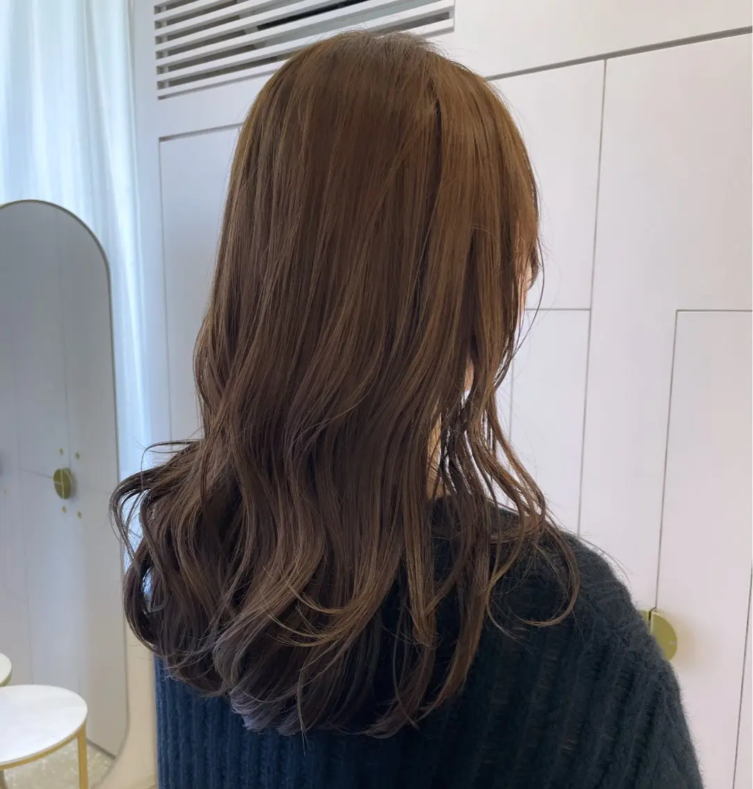 ロング カラー グレージュ ヘアカラー トリートメント 暖色/オリーブカラー /中村未来🍒🫒のヘアスタイル