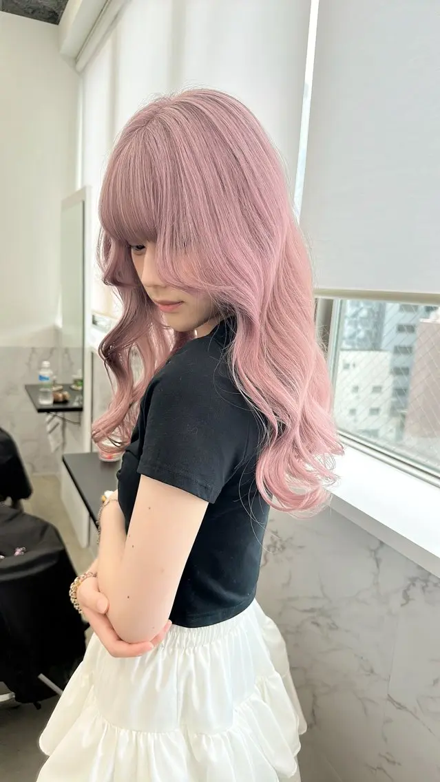 ロング カラー ヘアアレンジ ベージュカラー ブリーチ 抜きっぱなしブロンド ブロンド ブラウンカラー ヘアカラー 原宿ハイトーンカラー 🌼みるい🌼のヘアスタイル