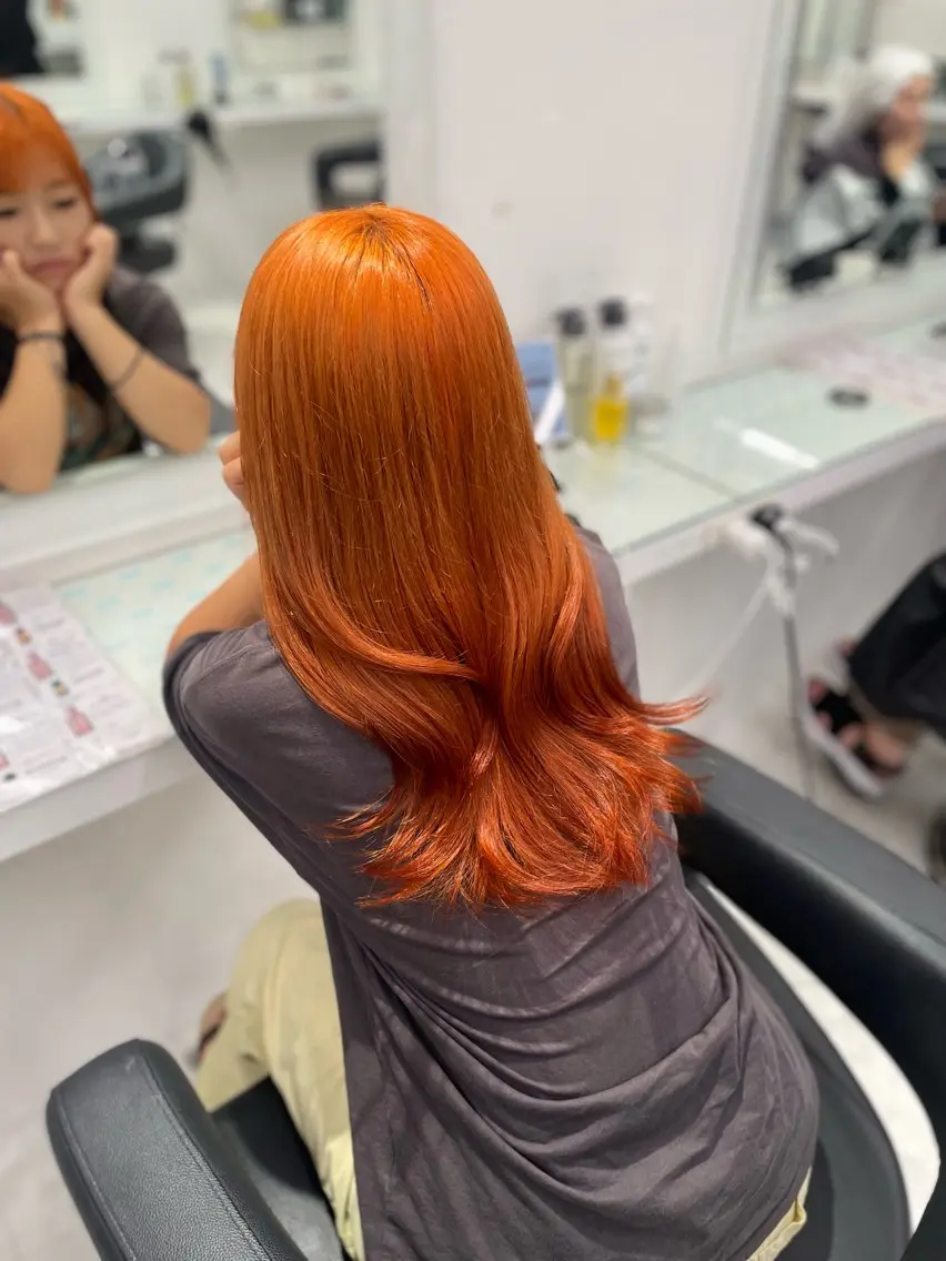 ロング カラー ヘアカラー トリートメント トレンド暖色ヘア🍒 miu🍒のヘアスタイル