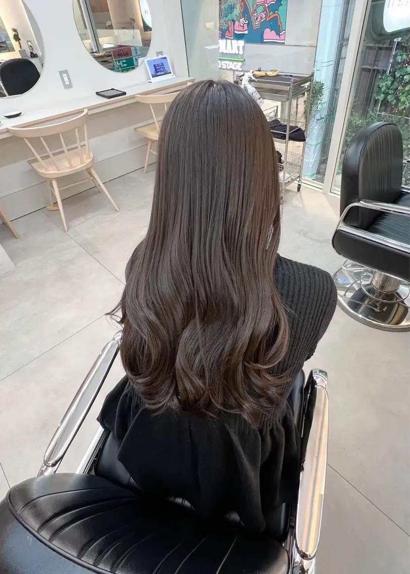 ロング カラー 植野 さくらのヘアスタイル