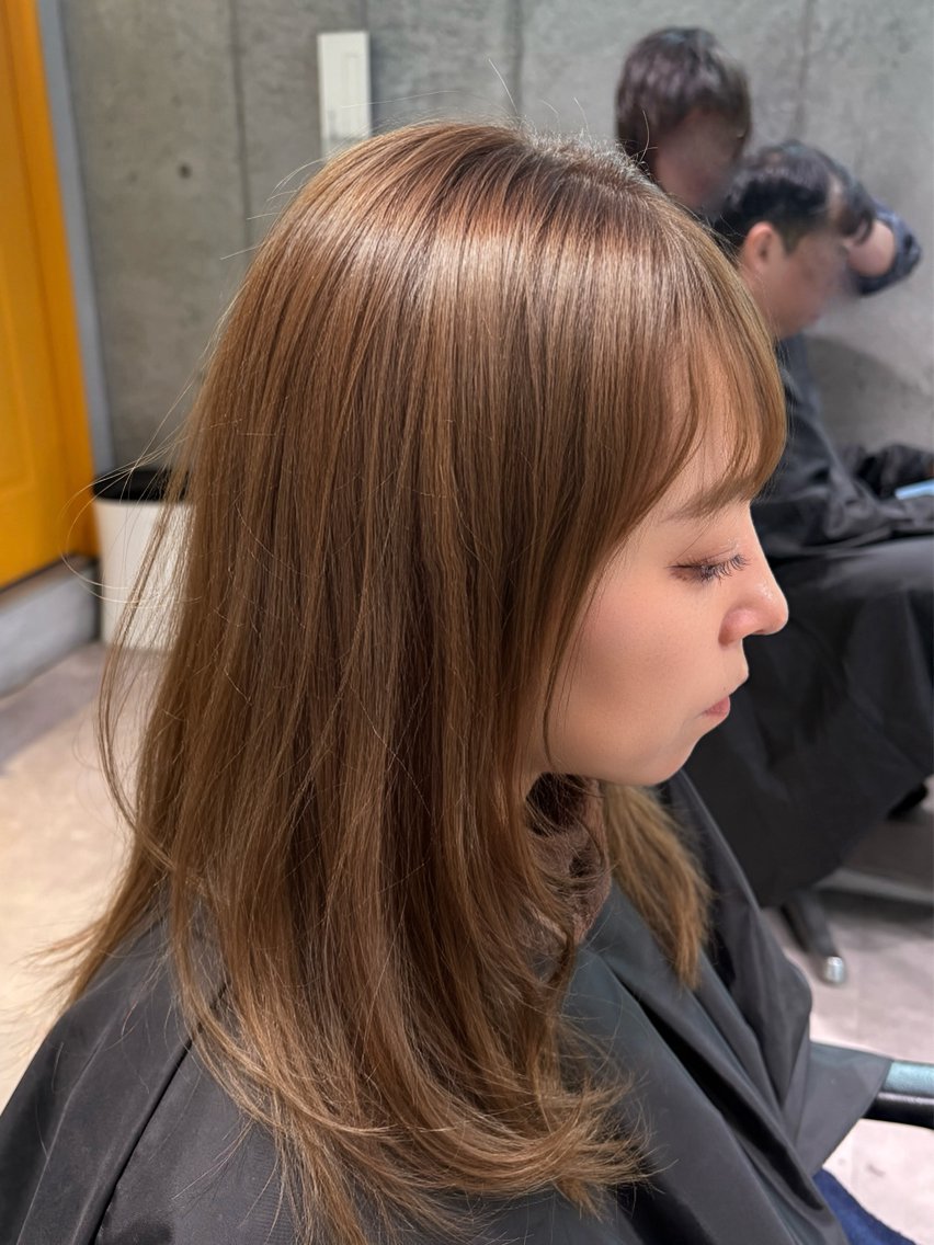 セミロング ヘアカラー ︎︎ HINAのヘアスタイル