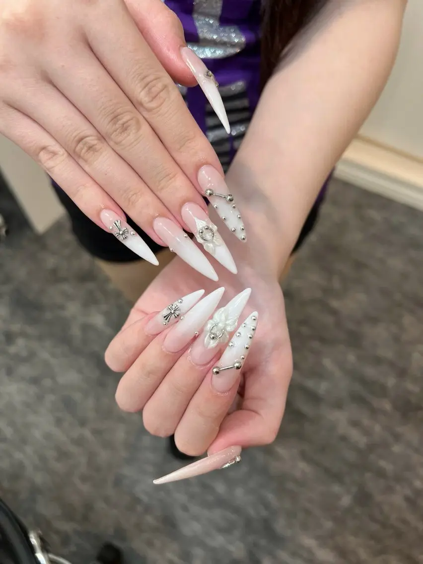 ネイル ガーリー ハート 韓国ネイル ニュアンスネイル リボン Sora nail 長さ出し専門店のネイルデザイン