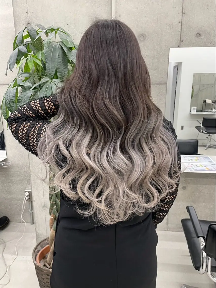 ロング カラー ブリーチ ブリーチカラー/ デザインカラー/栄のヘアスタイル