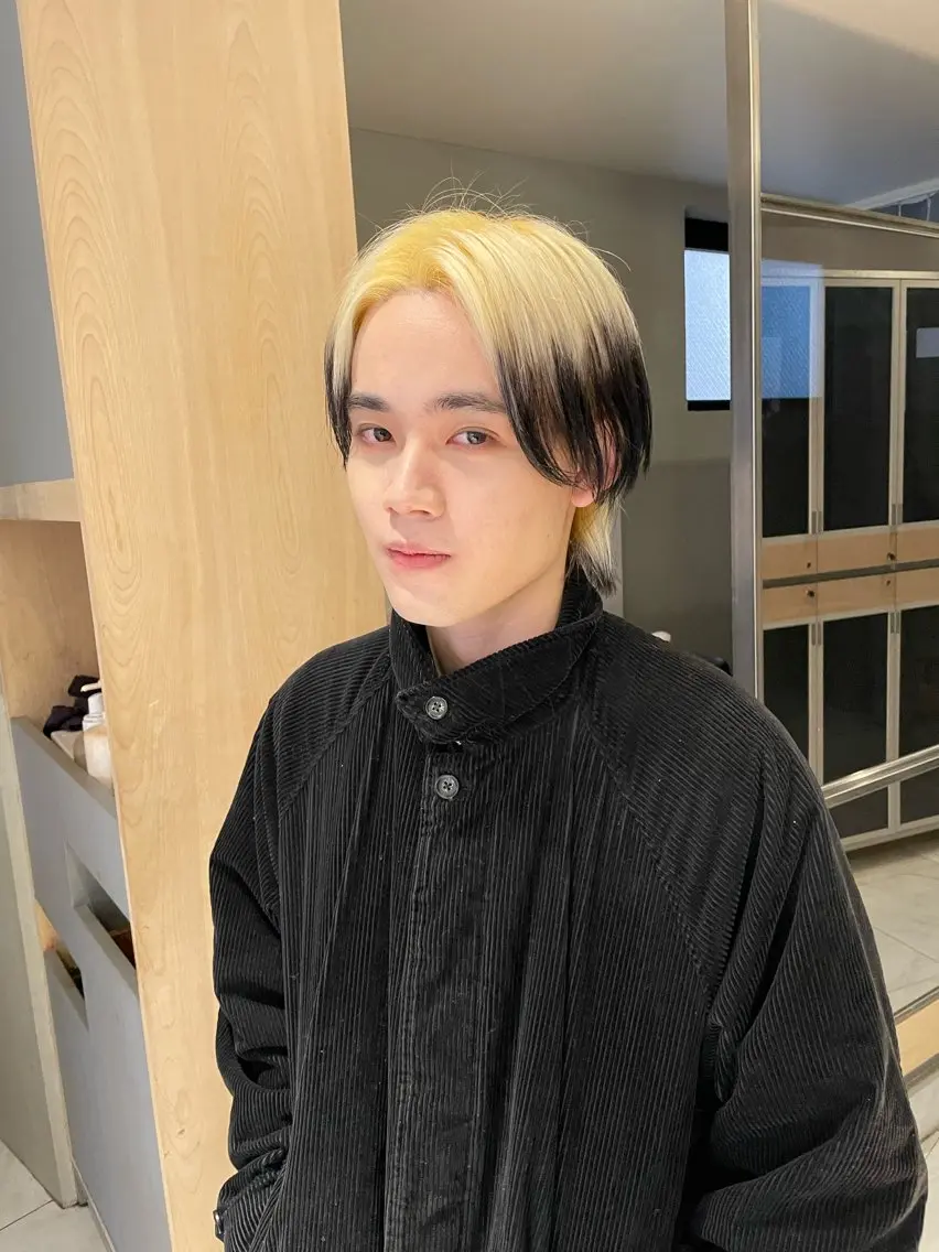ショート カラー メンズ ヘアカラー 荒木 依莉亜のヘアスタイル