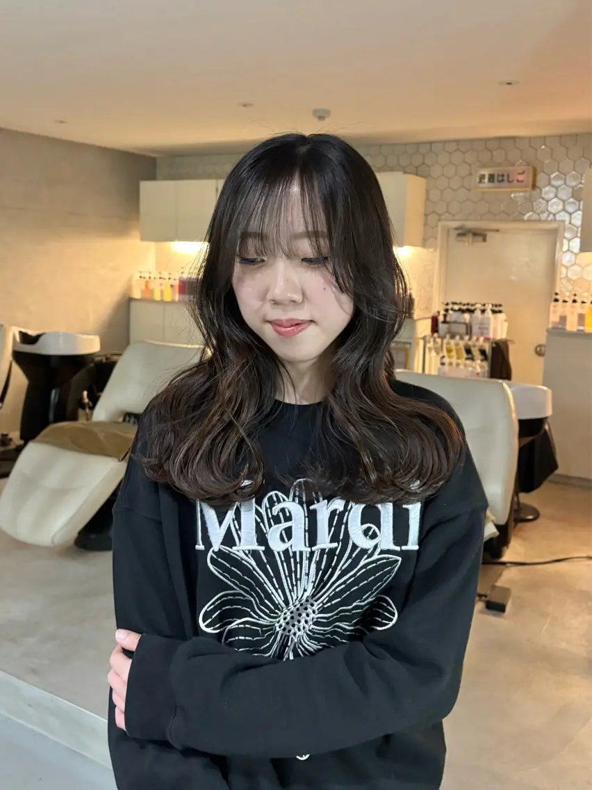 ロング 顔周りカット 韓国風ヘア 井上 愛梨のヘアスタイル