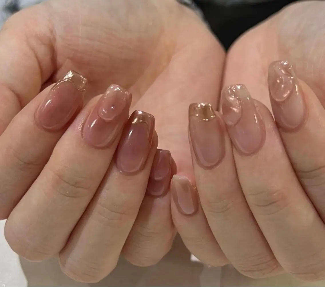 ネイル オーロラネイル 長さ出し フレンチネイル ジェルネイル ガラスフレンチ ハンドネイル Rela・S NAILのネイルデザイン