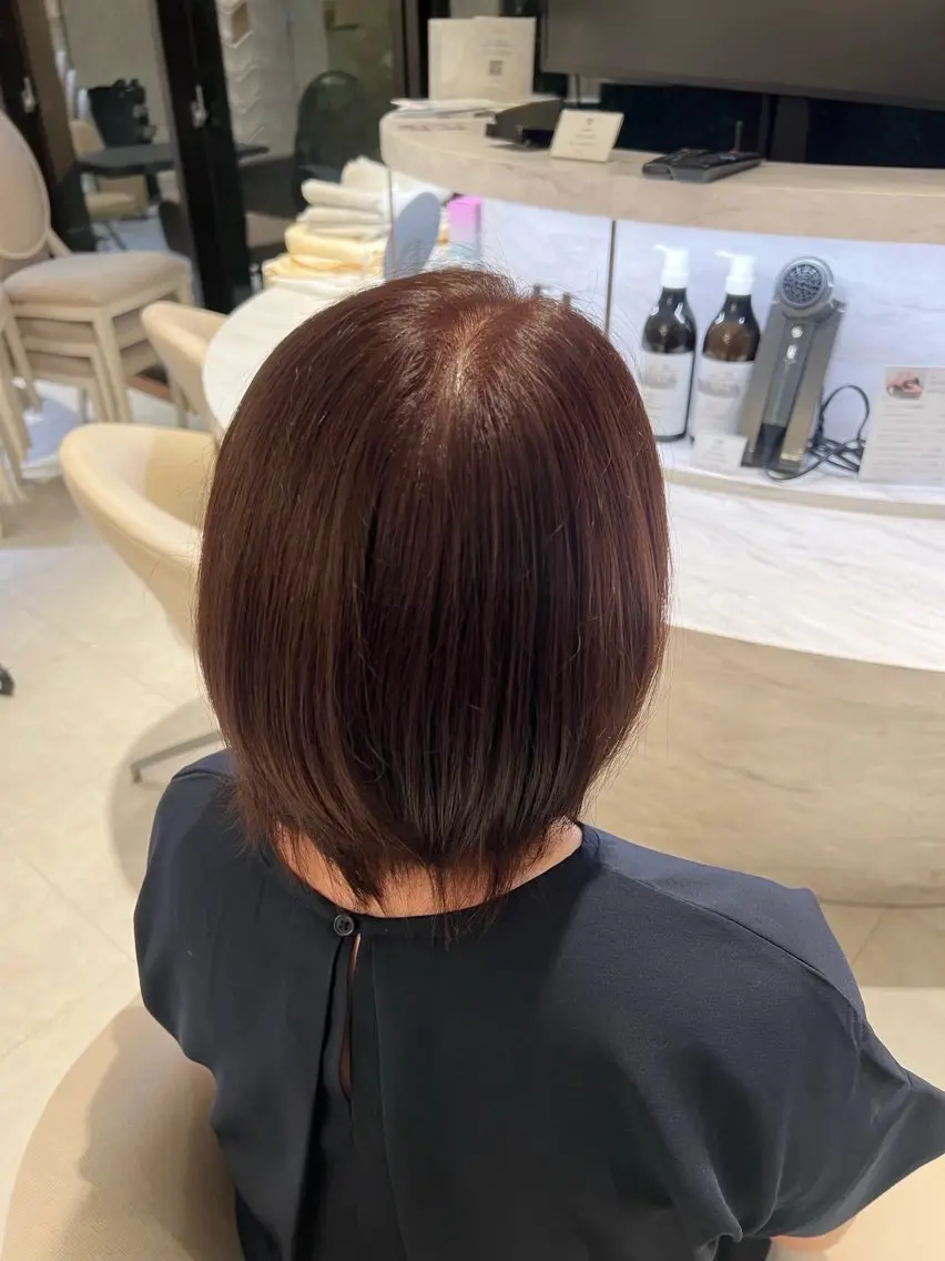 カラー 井上 香朋のヘアスタイル