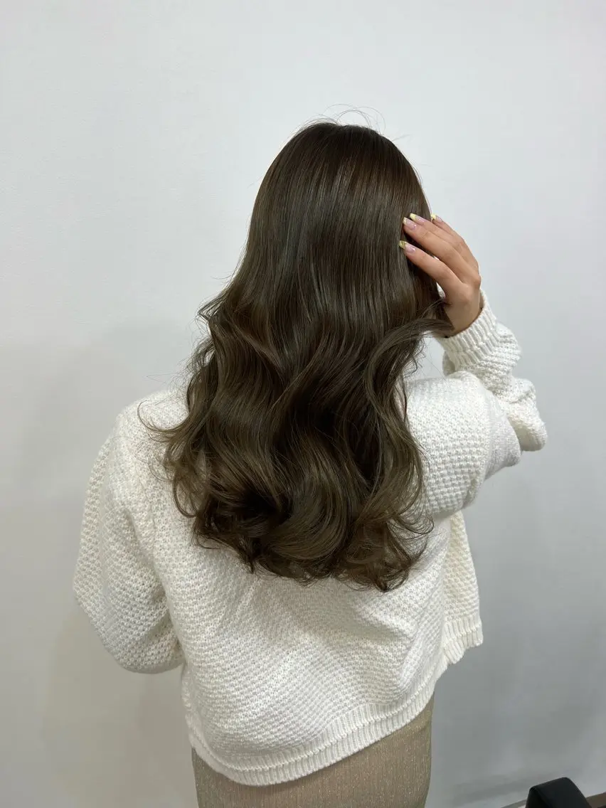 ロング ボブ くびれヘア 髪質改善 韓国風ヘア レイヤーカット 【ioe岡本】🐶 向井歩のヘアスタイル