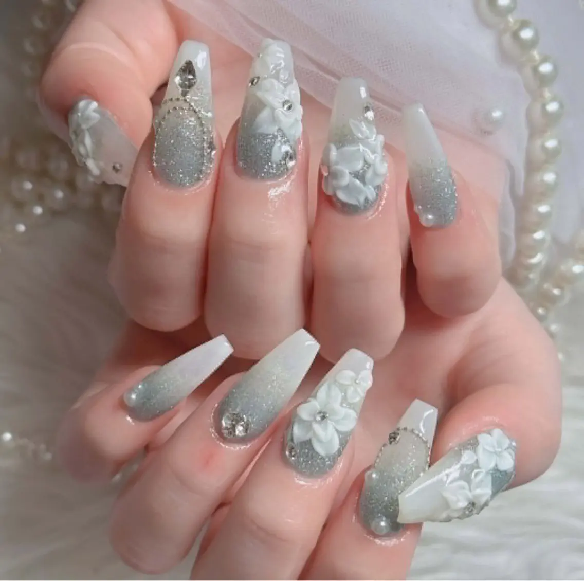 ネイル チークネイル フレンチネイル キラキラネイル 韓国ネイル マグネットネイル ハンドネイル yuuna hbabynailのネイルデザイン
