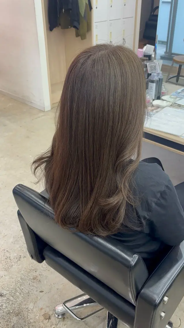 ロング カラー カット ヘアカラー トリートメント 🪽髪質改善縮毛矯正 🤍MIU🤍のヘアスタイル