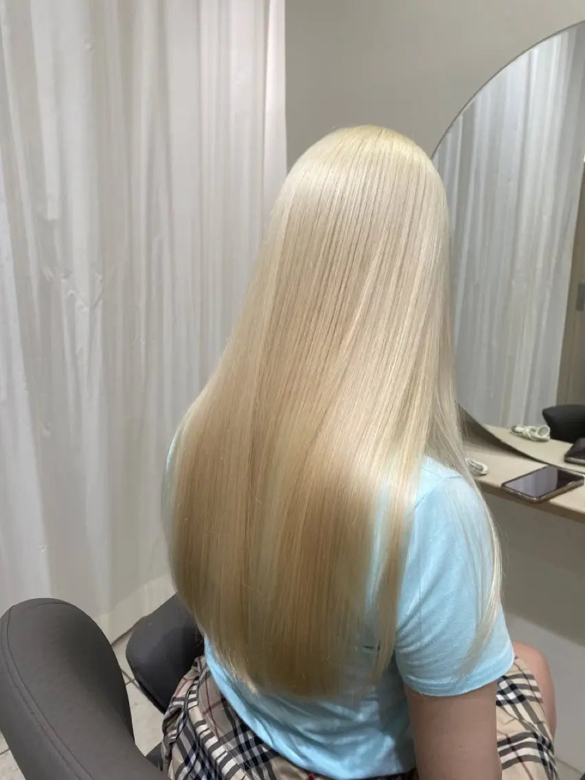 ロング カラー ブリーチ トリートメント 似合わせカットカラー りおなのヘアスタイル
