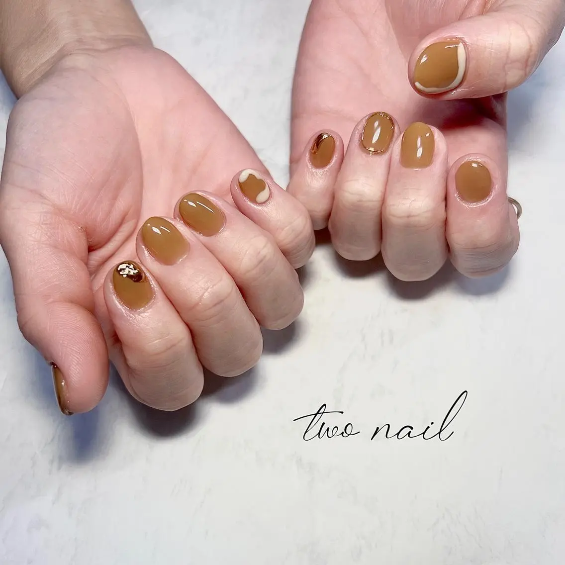 ネイル アートネイル ブラウン フットネイル ハート ニュアンスネイル two nailのネイルデザイン